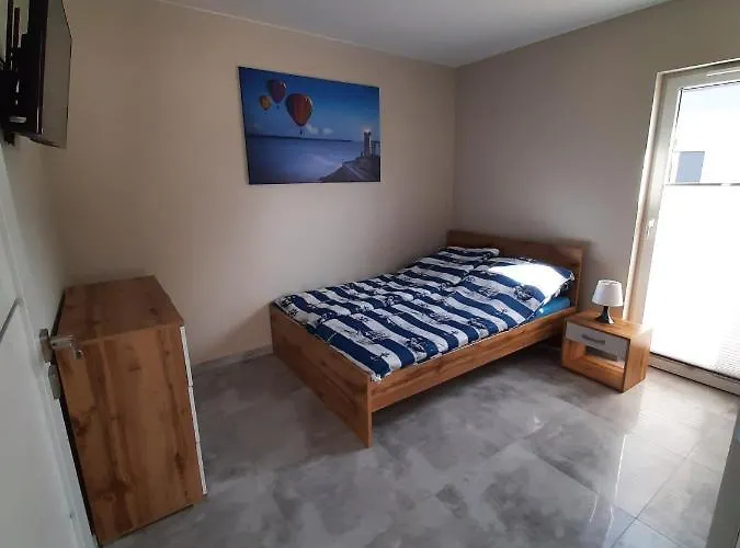 Nyaraló Na Lesnej *